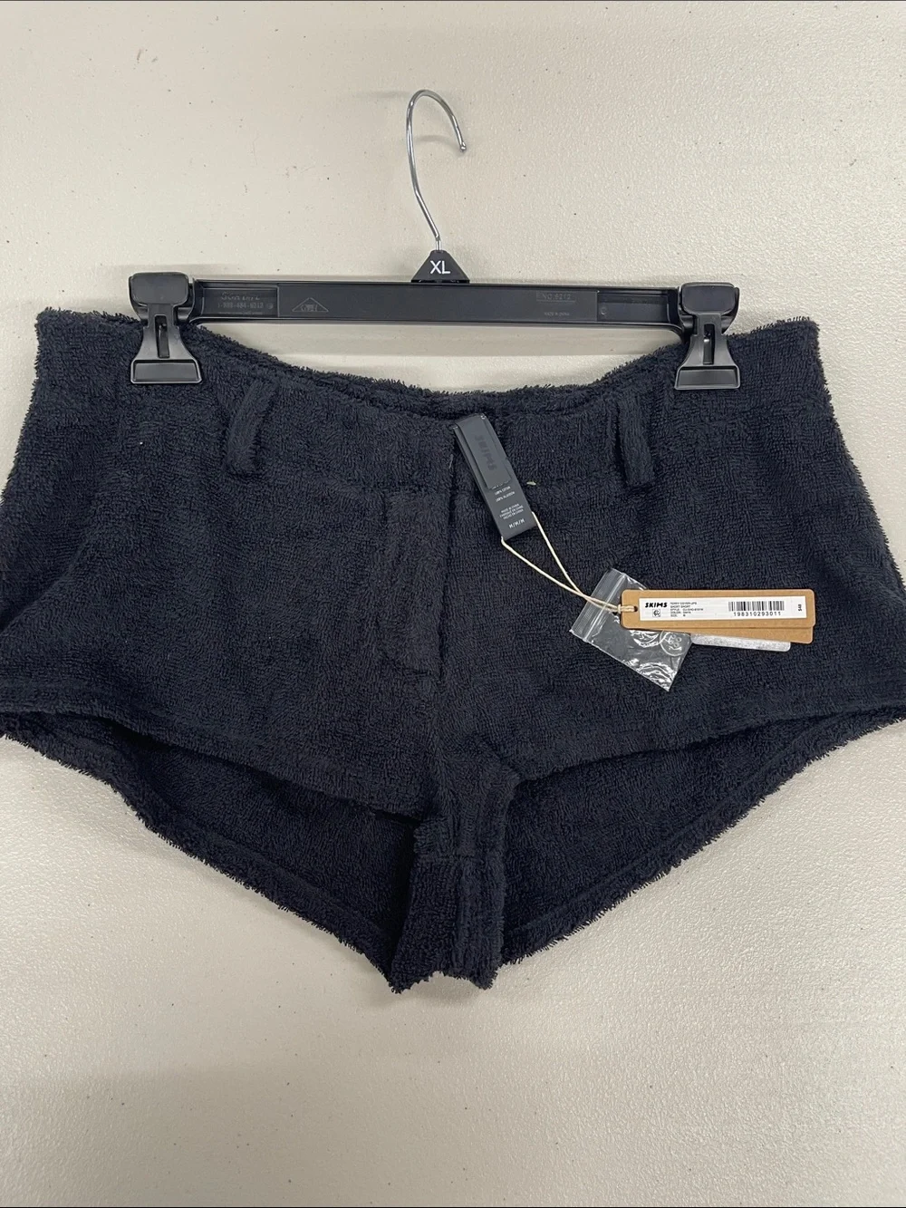 SKIMS Black High-Waist Terry Lounge Shorts size Medium